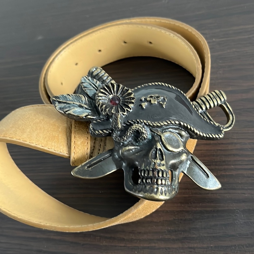 Italian Leather Belt with pirate buckle